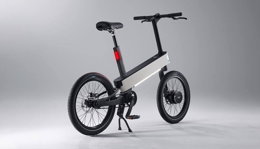 دراجة "إيبي" الكهربائية من إيسر: ثورة في عالم النقل المستدام
